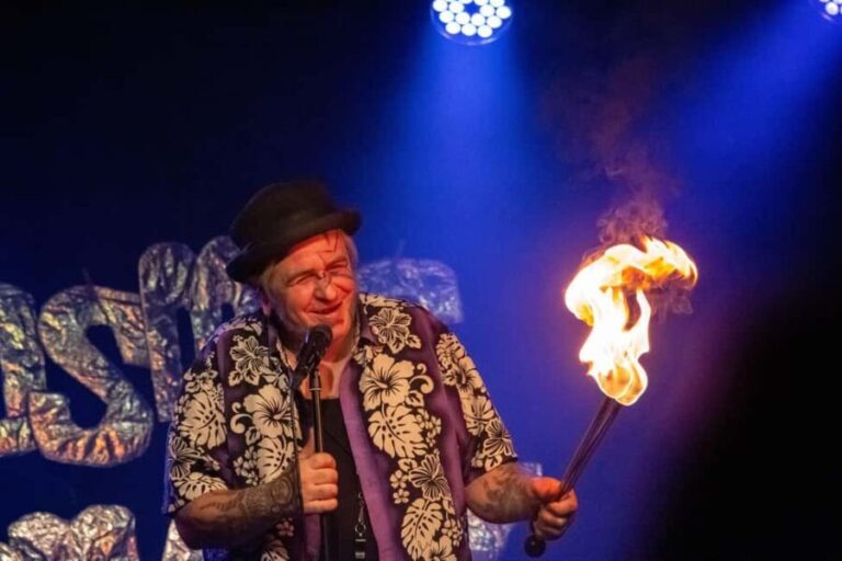 English Stand-Up Comedy Show with Free Pizza and Free Shots - The Venue: A Historic Space with a Modern Twist