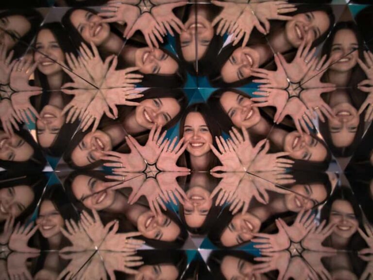 Entry ticket to Museum of Illusions Amsterdam - Photos That Wow