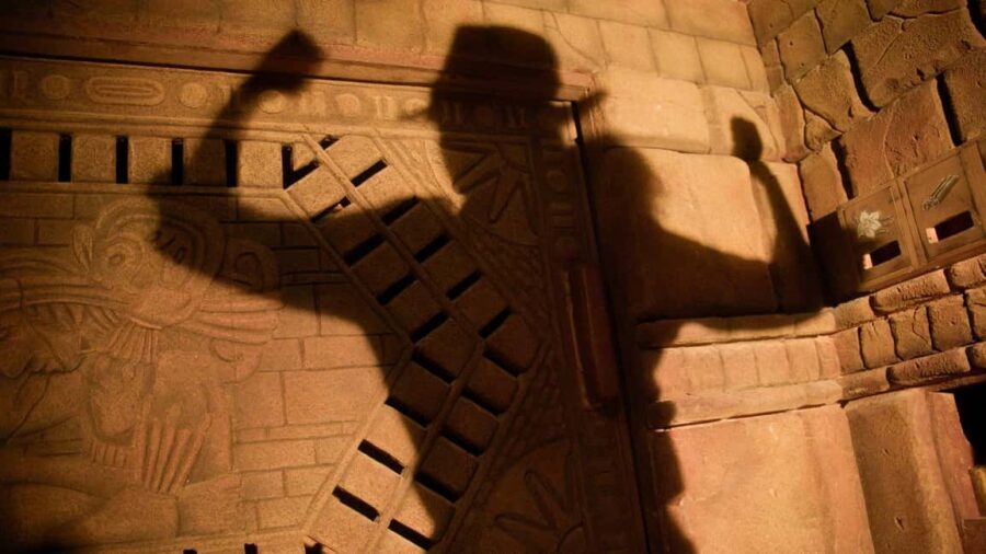 Escape Room St. Gallen "Mystic Temple 2: The Cursed Skull" - The Room’s Setting and Puzzles: The Fine Details