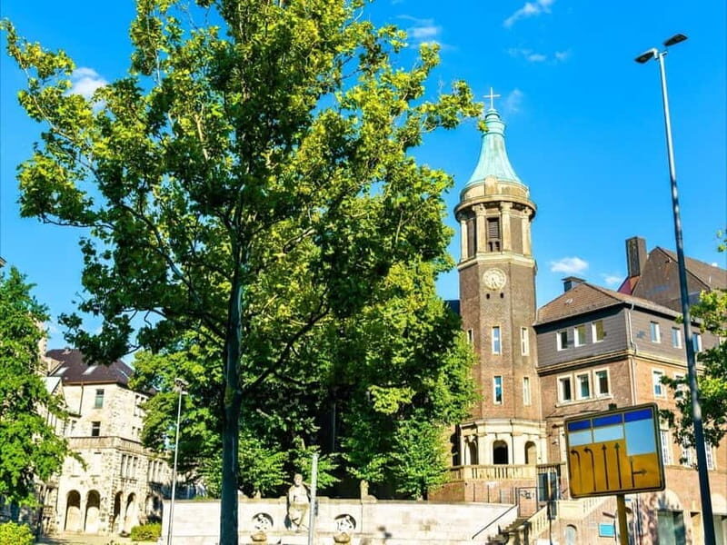 Essen: Express Walk with a Local in 60 minutes - Exploring Essen in a Nutshell