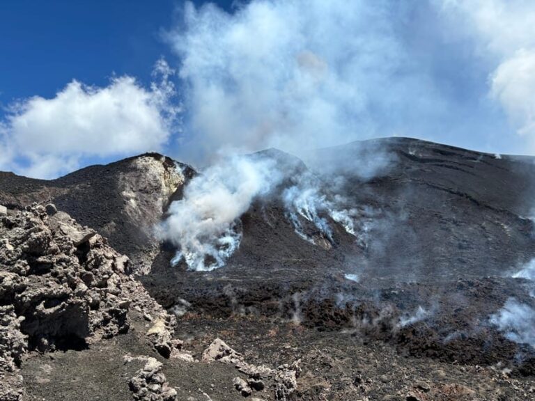 Etna excursion to 3000 mt. with cable-car and jeep 4x4 - The Cost and Value of the Tour