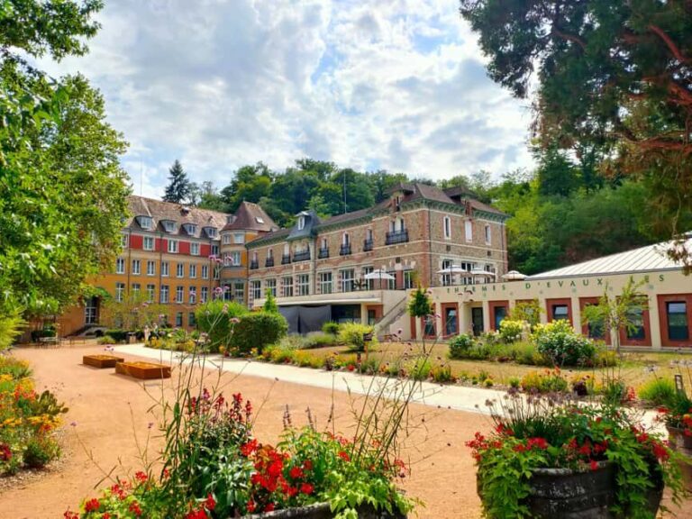 Évaux-les-Bains: Road trip in eastern Creuse, from cities to valleys - The Value of the Experience