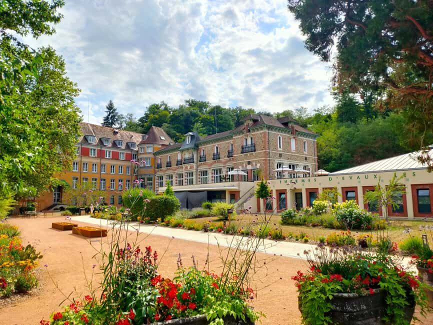Évaux-les-Bains: Road trip in eastern Creuse, from cities to valleys