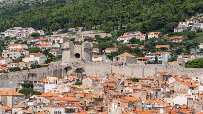 Exclusive 4-Hour Tour of Dubrovniks Old Town & City Views - Is It Worth the Price?