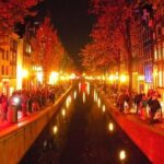 Exclusive Amsterdam Red Light District tour with a drink - Who Should Consider This Tour?