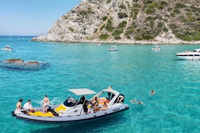 Exclusive boat tour for up to 9 people, beautiful Tropea - FAQs