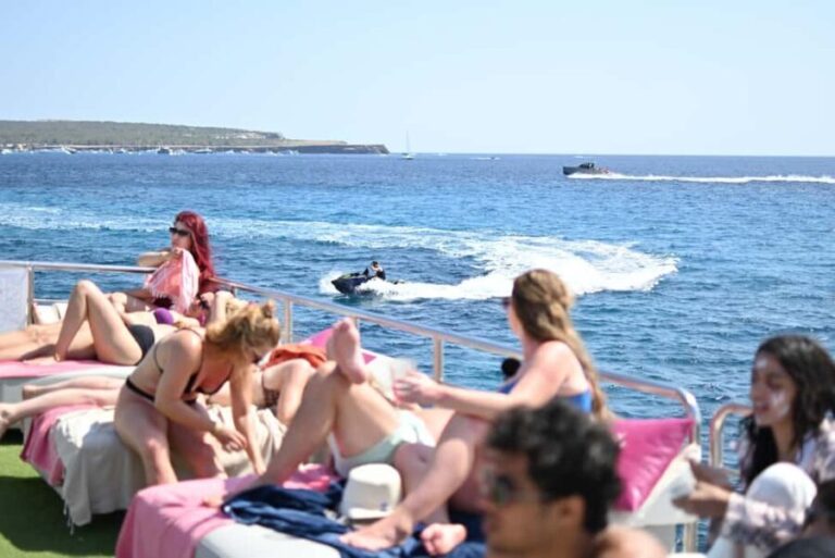 Exclusive experience: Premium catamaran from Ibiza to Formentera - What the Experience Looks Like