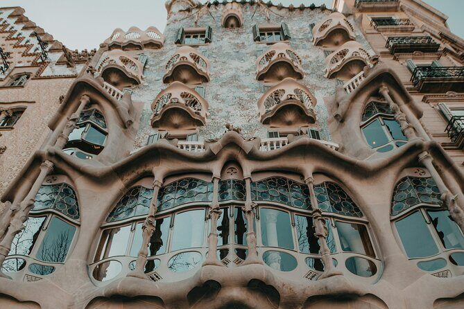 Exclusive Gaudi Segway Guided Tour Architectural Marvels - The Itinerary: A City in Motion