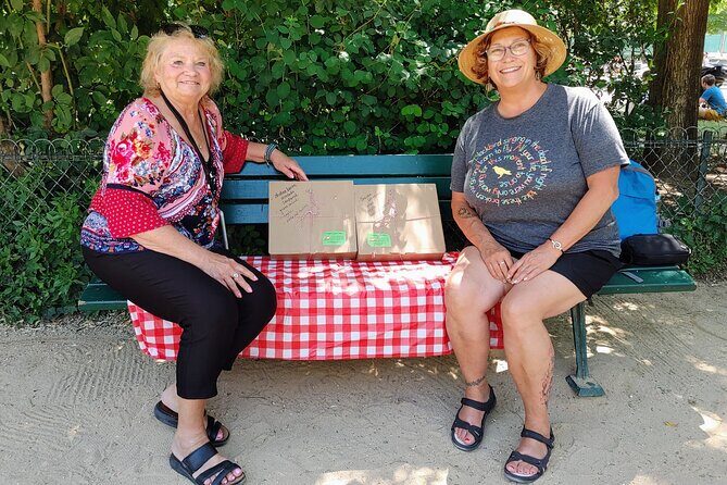 Exclusive Gourmet Picnic Experience at the Eiffel Tower - What Travelers Are Saying