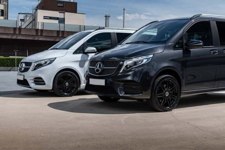 Exclusive Panoramic train journey though the heart of swiss - An Overview of the Tour