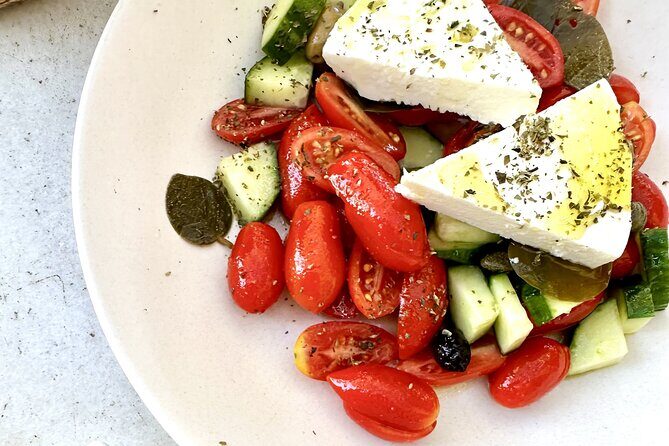 Exclusive Santorini Private Wine Tasting & Greek Lunch Experience - Visiting Hatzidakis Winery: A Taste of Tradition and Innovation