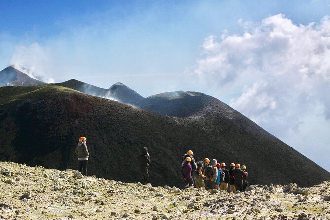 Excursion to the top of Etna |For good walkers (transport services not included) - Who Should Consider This Tour?