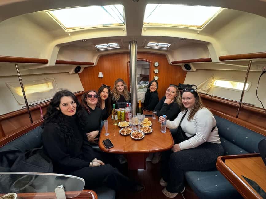 Experiencia en barco con Barcos de Barcelona - The Route and Highlights