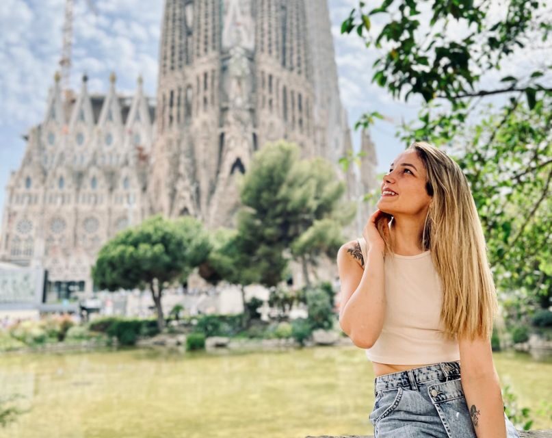 Explore Barcelona by Bike & Photo Shooting - What to Expect During the Tour