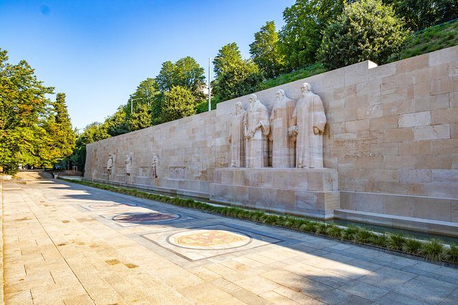 Explore Genevas Art and Culture with a Local - Deep Dive into the Itinerary