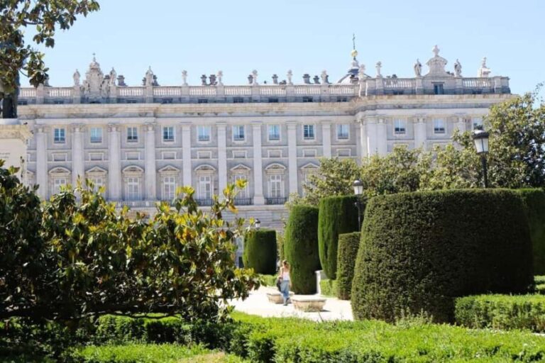 Explore Madrid in 60 minutes. Tuktour + tukguide - Realistic Expectations Based on Reviews