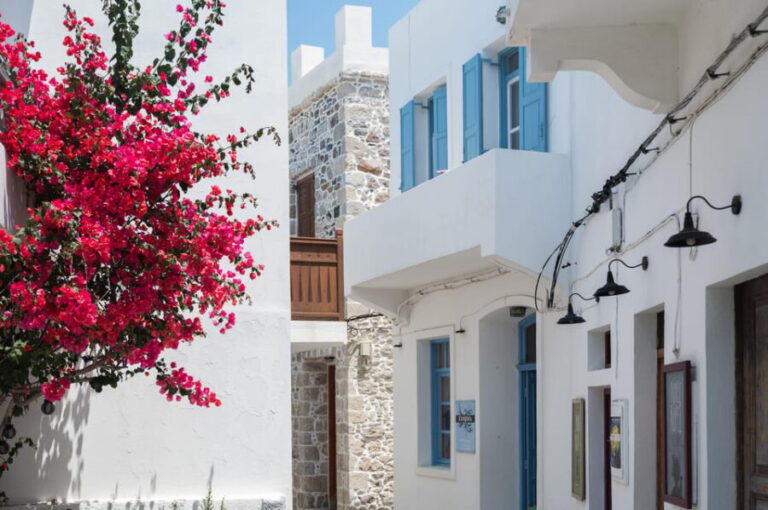 Explore Nisyros Island with Hotel Pick Up and Guided Tour - What Travelers Say