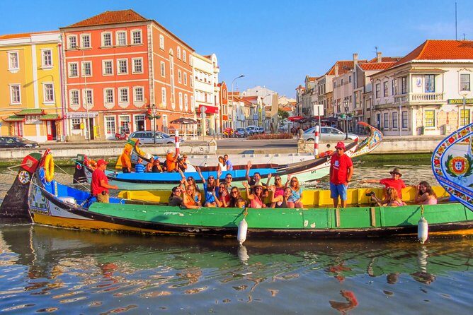 Explore Porto & Aveiro within Riverboat Cruises - Private Full Day Tour from Lisbon with Lunch - The Itinerary: What to Expect