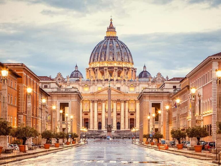 Explore St. Peter's Basilica: Pietà, Dome, & Papal Crypt - Who Should Consider This Tour?