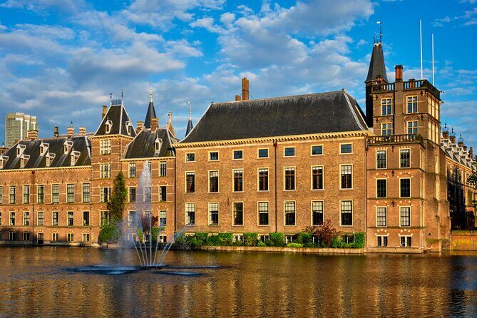Explore The Hague in 60 minutes with a Local - The Experience and Its Value