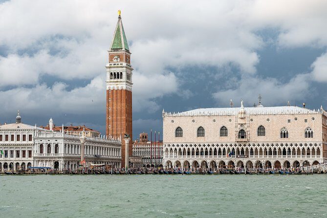 Explore the Instaworthy Spots of Venice with a Local - Who Will Love This Tour?