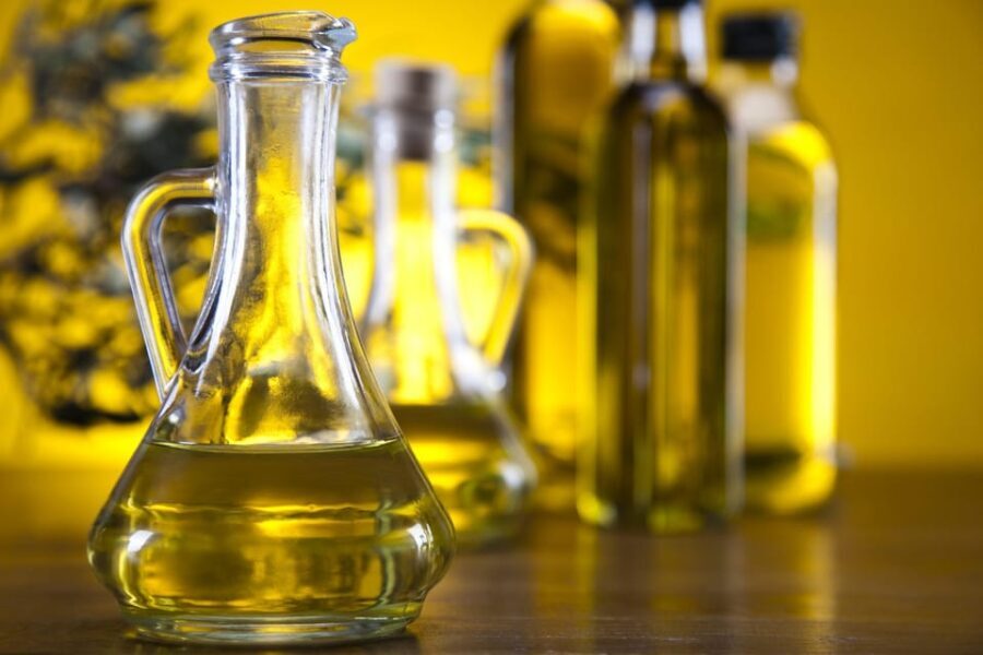 Extra Virgin Olive oil tasting - The Deep Dive: What to Expect from This Olive Oil Experience