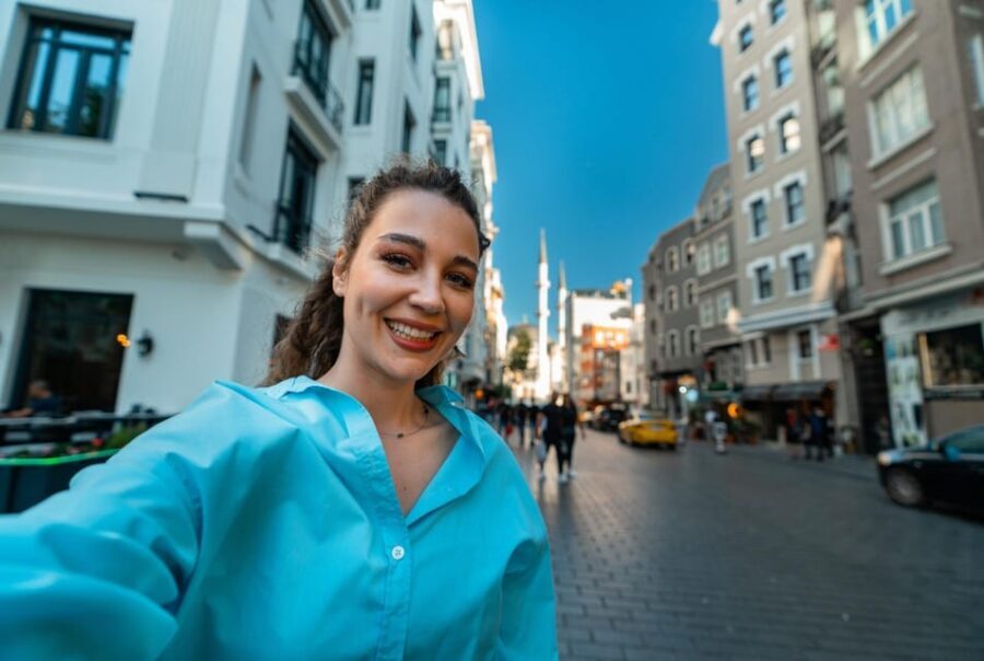 Eyüp Sultan Mosque and Eyüp District Istanbul Walking Tour - Authentic Insights from Reviews