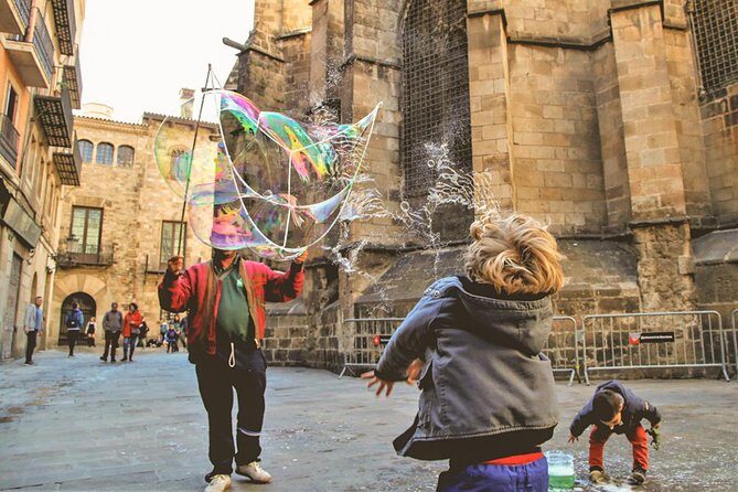 Family Private Tour: Churros, Hot Chocolate & Games in Barcelona - Who Should Consider This Tour?