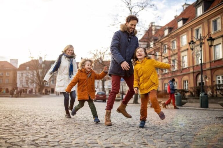 Family Tour of Warsaw Old Town with Fun Activities for Kids - The Magic of Warsaw’s Old Town — Highlights and Landmarks