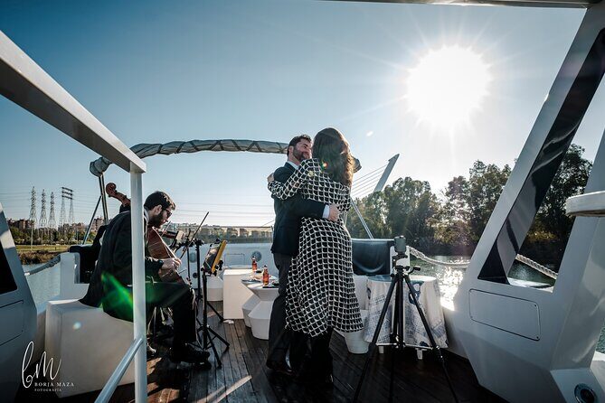 Fantastic boat trip with lunch or dinner - Practical Details