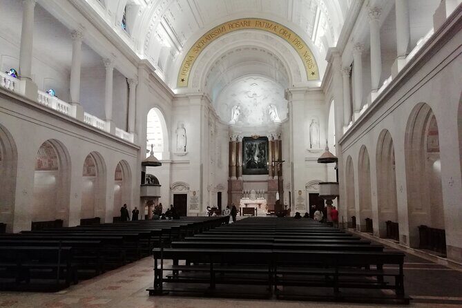 Fátima Batalha Alcobaça Nazaré ( Big Waves) and Óbidos from Lisbon Private Tour - Transportation & Convenience