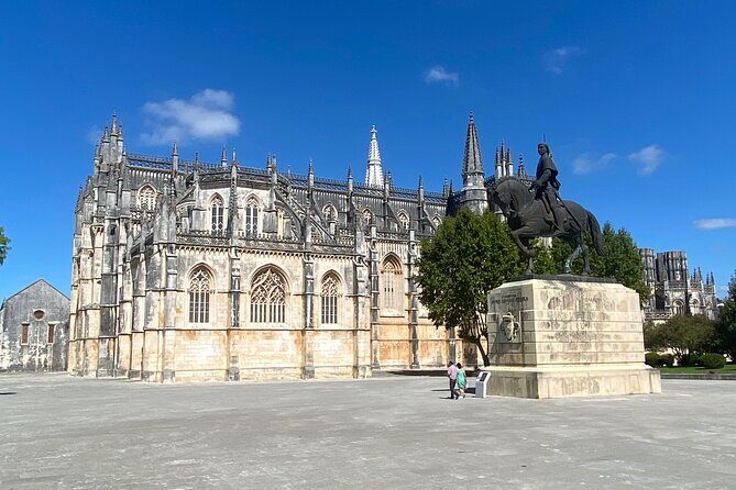 Fatima, Batalha, Nazare and Obidos Full Day Tour from Lisbon - What Makes This Tour Stand Out