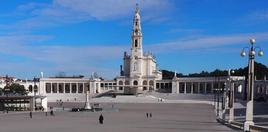 Fatima Sanctuary and Pastorinhos Village Day Trip from Porto - Who Is This Tour Best Suited For?