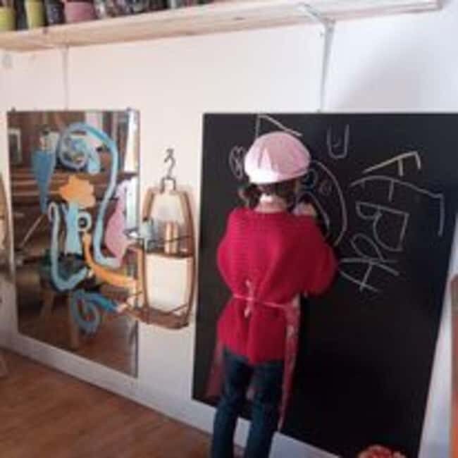 Faux La Montagne : Le Nid d'Art : English art workshops for children - What to Expect at Le Nid dArt