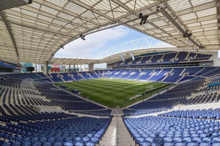 FC Porto Stadium, Lunch, Wine Cellar Tour and Fado Show - Practical Details and Overall Value