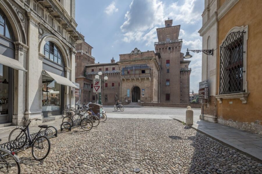 Ferrara: City Highlights Walking Tour with Local Guide - The Practical Side