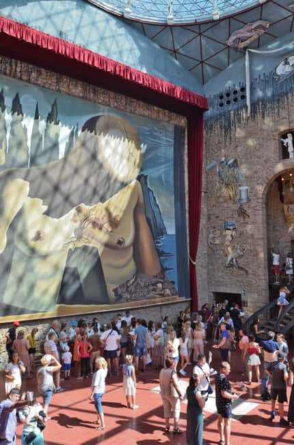 Figueres: Dalí Theatre-Museum Guided Tour with Tickets - The Highlights You Cant Miss