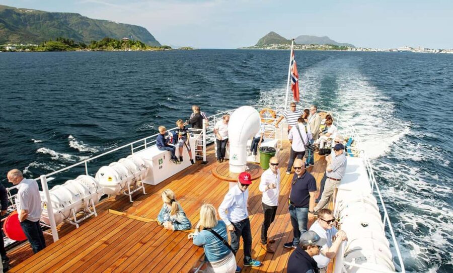 Fjord Tour Round Trip from Ålesund - The Value of the Experience