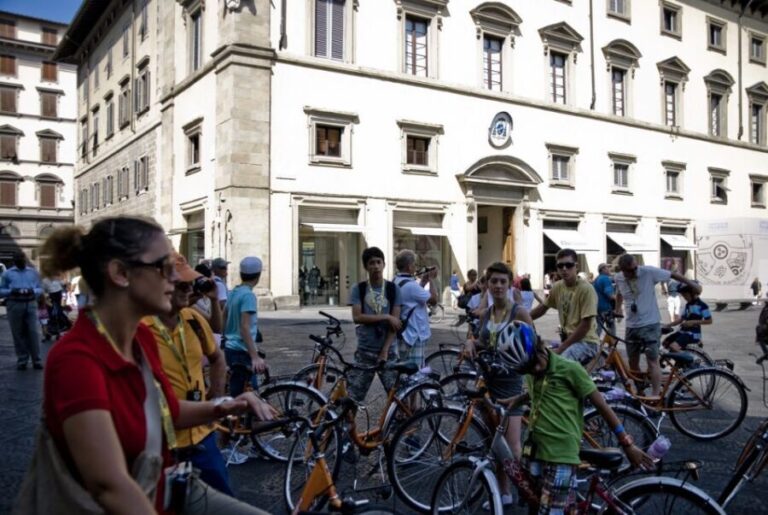 Florence: 2.5 hour Audio Guided Bike Tour led by Tour Leader - What the Tour Includes