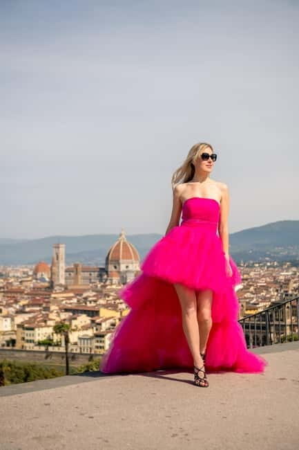 Florence: A photoshoot in luxurious dresses - Locations and Their Charm