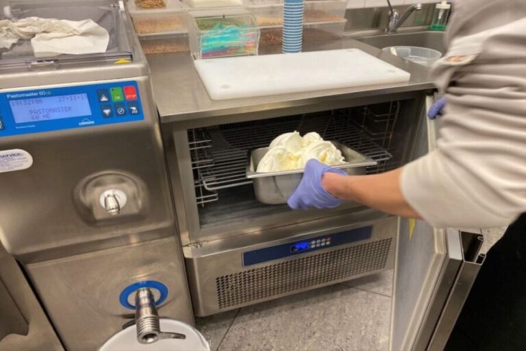 Florence: Gelato Making Class - The Atmosphere and Group Size