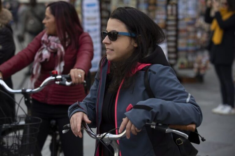 Florence: Guided Tour by E-Bike with Gelato & optional Lunch - Who Will Love This Tour?