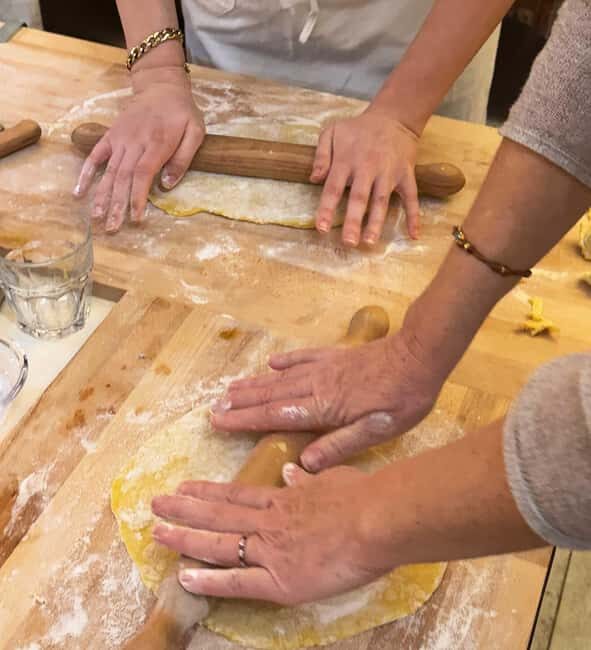 Florence: Ravioli & Pasta Making Class with lots of Wine - The Atmosphere and Teaching Style