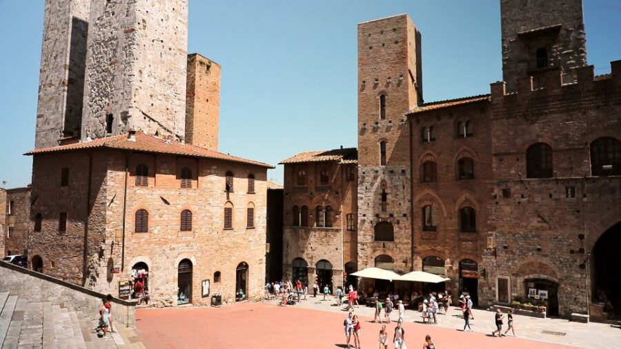 Florence: S. Gimignano, Siena, Chianti Wine Tasting & Lunch - Exploring San Gimignano