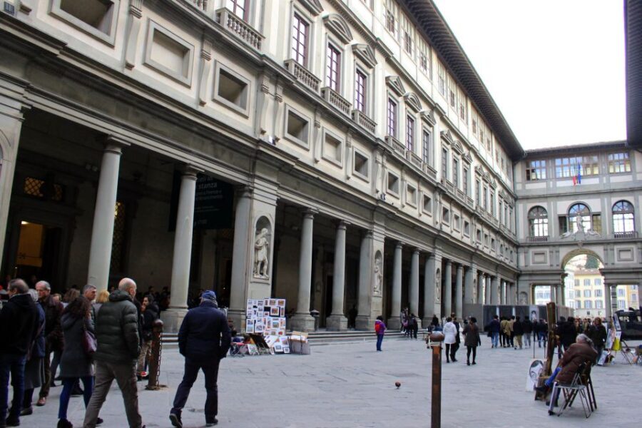 Florence: Skip-the-Line Uffizi Museum Tour Kids & Families - The Artworks and Highlights