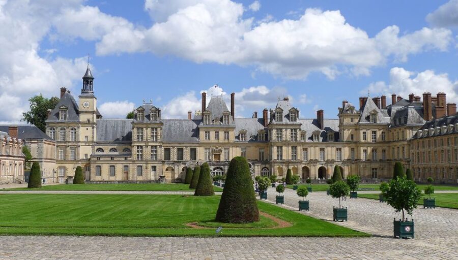 Fontainebleau: Palace Private Guided Tour with Ticket - What We Think About the Price