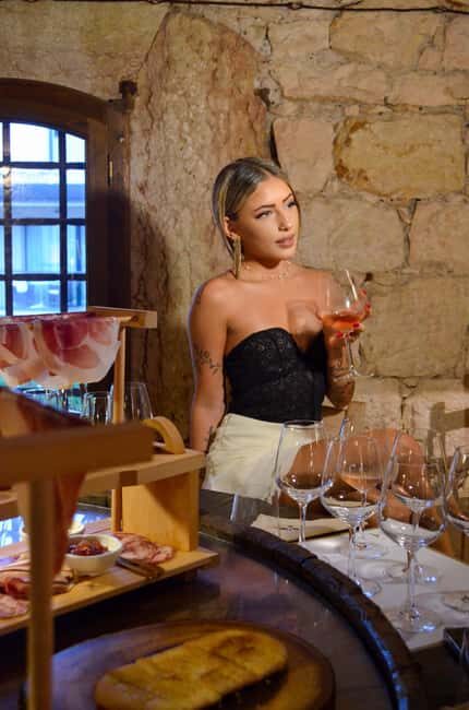 Food and wine tasting at Castello Forte Benedek - FAQ