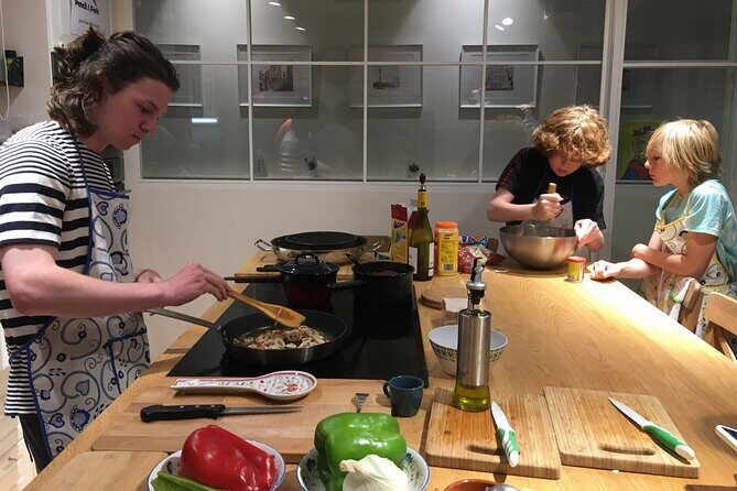 Food Market Shopping and Cooking Workshop in A Coruña - Who Should Consider This Tour?