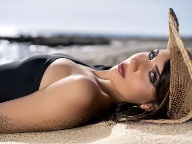 For Photographers: Model Photo Session with teacher - Who Should Consider This Experience?