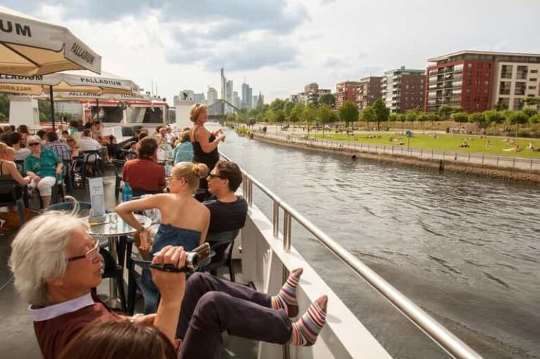 Frankfurt: 1-Hour Panorama Boat Cruise on the river Main - Final Thoughts